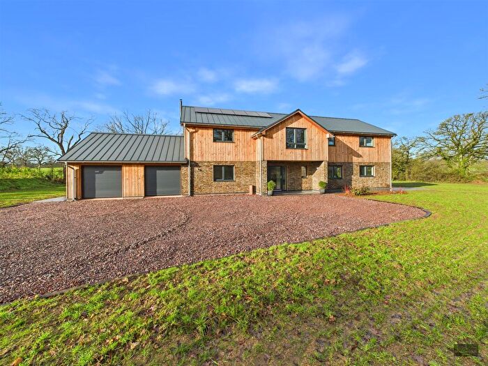 5 Bedroom Detached House For Sale In Cullompton, EX15