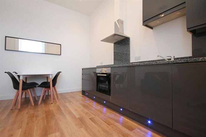 2 Bedroom Apartment To Rent In Osborne Terrace, Jesmond, Newcastle Upon Tyne, NE2