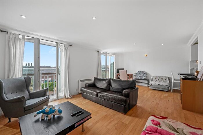 2 Bedroom Flat For Sale In Millennium Drive, Cubitt Town, E14