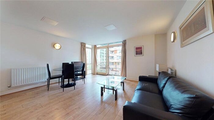 1 Bedroom Flat To Rent In Gainsborough House, Cassilis Road, E14