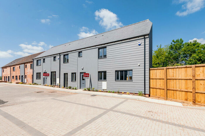 4 Bedroom End Of Terrace House For Sale In London Road, Ryton On Dunsmore, Coventry, CV8