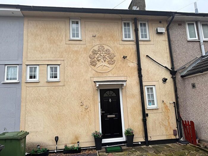 2 Bedroom Terraced House To Rent In Bushway, Dagenham, London, RM8