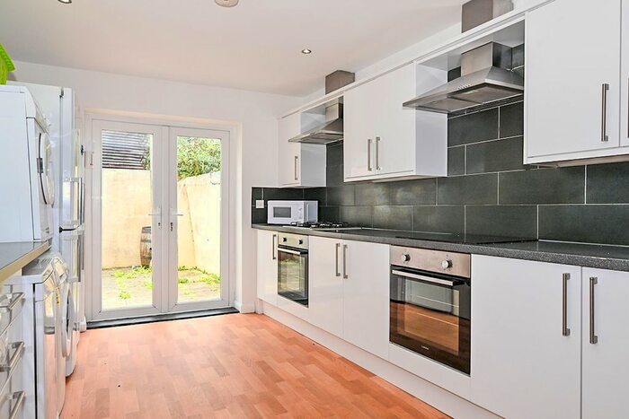 Studio To Rent In Patna Place, Plymouth PL1