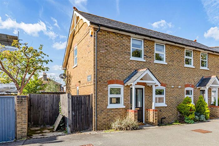 2 Bedroom Semi-detached House For Sale In Station Road, Chertsey, KT16