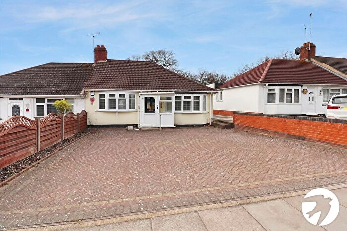 2 Bedroom Bungalow For Sale In Erith Road, Belvedere, Kent, DA17