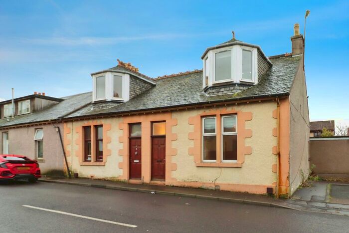 3 Bedroom End Of Terrace House For Sale In North Street, Lochgelly, KY5