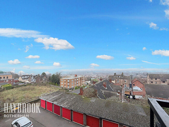 1 Bedroom Flat For Sale In Beechwood Lodge, Doncaster Road, Rotherham, S65