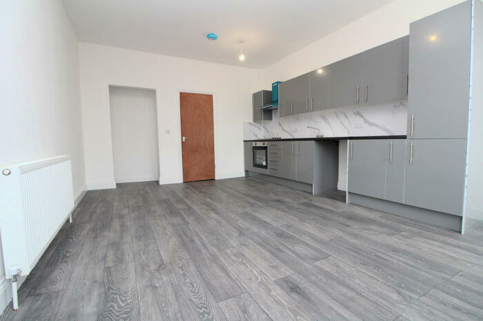 1 Bedroom Apartment To Rent In Lee High Road, Lewisham, SE13