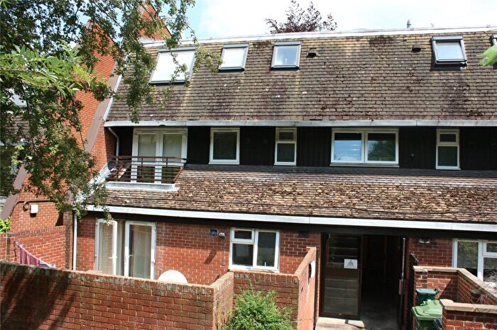 1 Bedroom Flat To Rent In Mount View, Henley-on-Thames, Oxfordshire, RG9