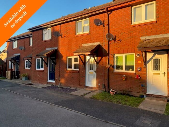 2 Bedroom Terraced House To Rent In *Available With No Deposit* Campion Close, Warsash, SO31