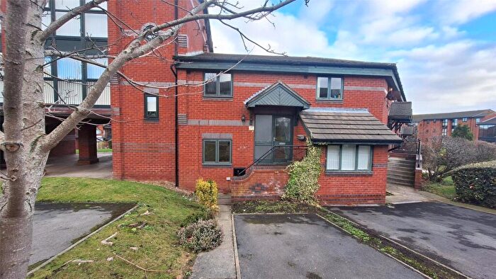 2 Bedroom Flat For Sale In Priory Wharf, Birkenhead, Merseyside, CH41