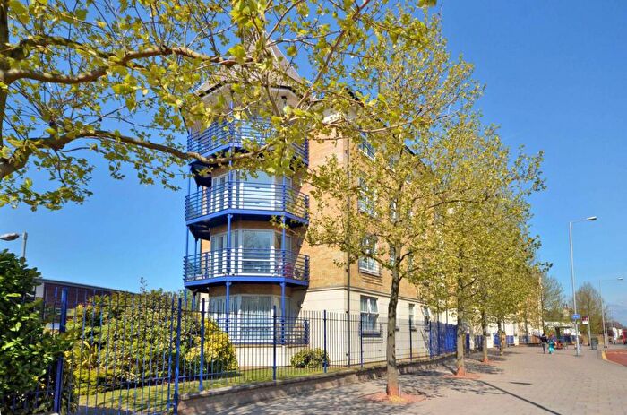 1 Bedroom Flat For Sale In Kew Court, Kingston, Kingston Upon Thames, KT2