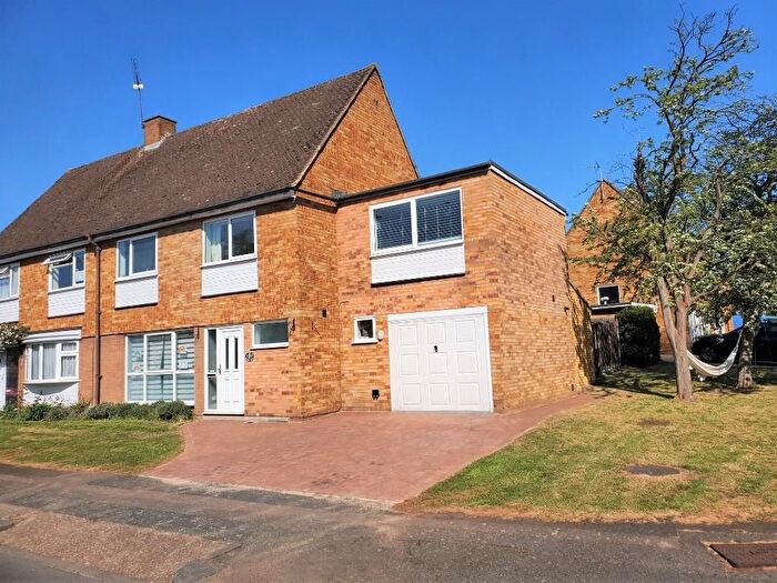 5 Bedroom Semi-Detached House To Rent In Upper Park, Harlow, CM20