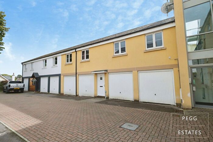 2 Bedroom Coach House For Sale In Oak Hill Road, Torquay, TQ1