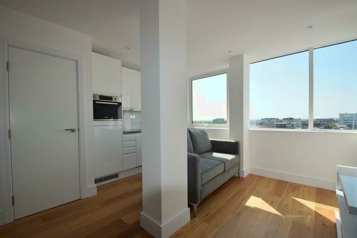 Apartment To Rent In Skyline, High Street, Slough, SL1