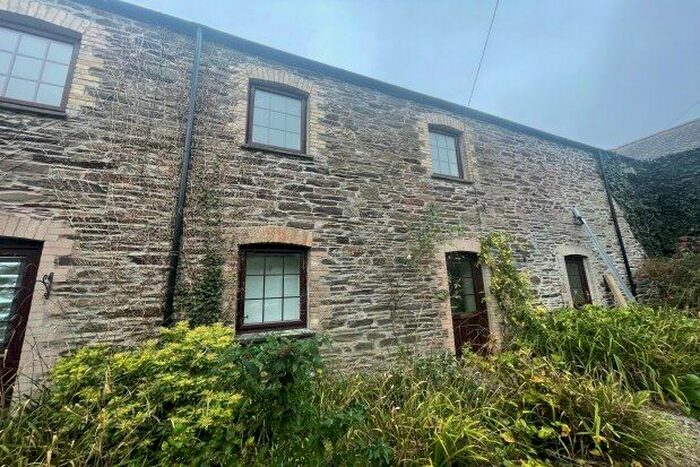 3 Bedroom Property To Rent In Penmount, Truro, TR4