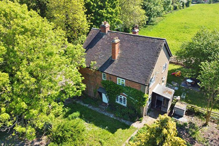 3 Bedroom Semi-Detached House For Sale In Box Tree Lane, Postcombe, OX9