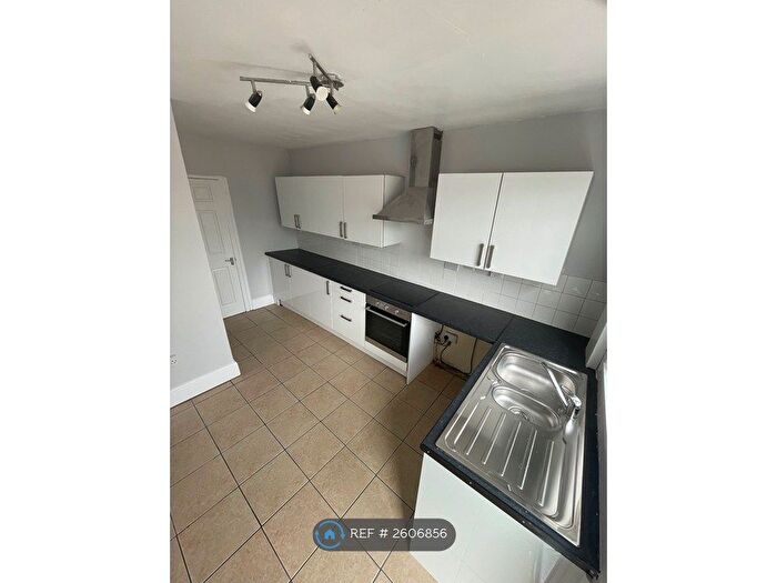 3 Bedroom Terraced House To Rent In Tintagel Green, Nottingham, NG11