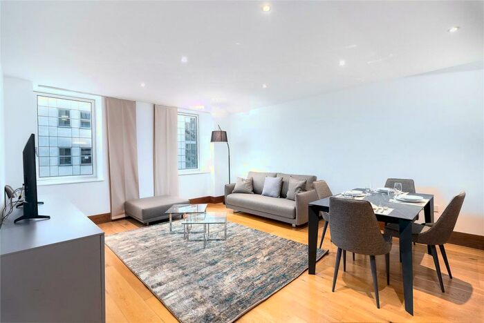 2 Bedroom Flat To Rent In Parkview Residence, Baker Street, London, NW1