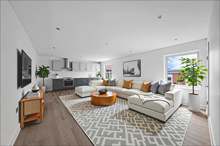 2 Bedroom Apartment For Sale In Victoria Road, Horley, Surrey, RH6