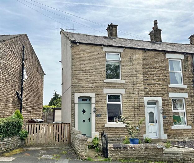 2 Bedroom End Of Terrace House For Sale In Hadfield Road, Hadfield, Glossop, SK13