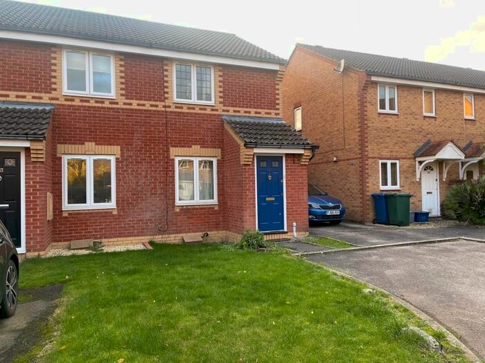 2 Bedroom Semi-Detached House To Rent In Merganser Drive, Bicester, OX26