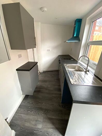 1 Bedroom Flat To Rent In Blaenclydach Street, Cardiff, CF11