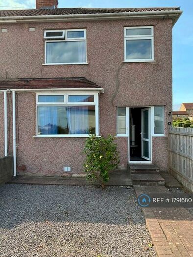 4 Bedroom Terraced House To Rent In Wallscourt Road, Filton, Bristol, BS34