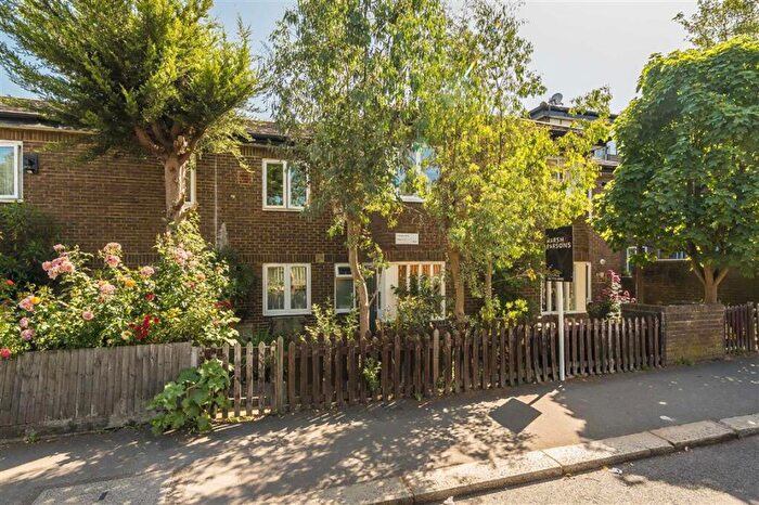 2 Bedroom Flat For Sale In Railton Road, Brixton, SE24