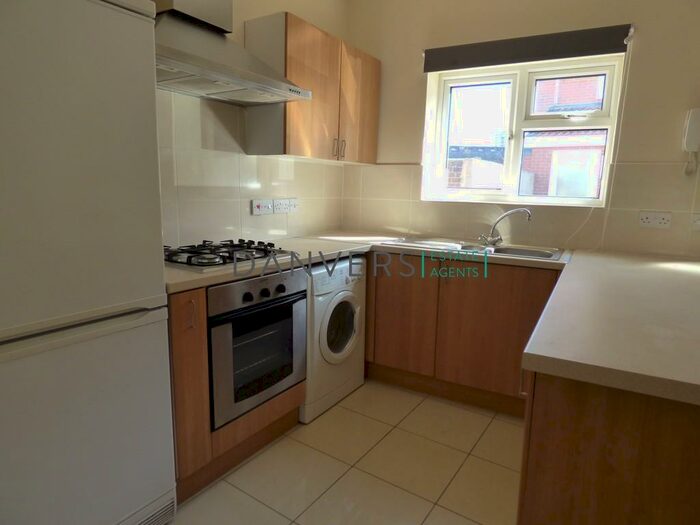 1 Bedroom Ground Flat To Rent In Thorpe Street, Leicester, LE3