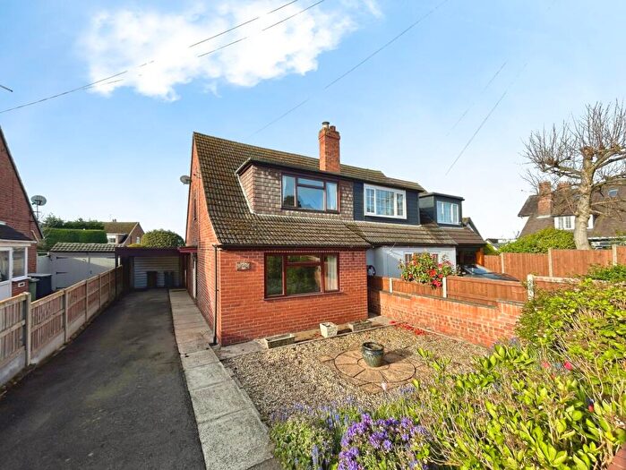 3 Bedroom Semi Detached House For Sale In Sandtop Lane, Blackfordby, Swadlincote, Leicestershire, DE11
