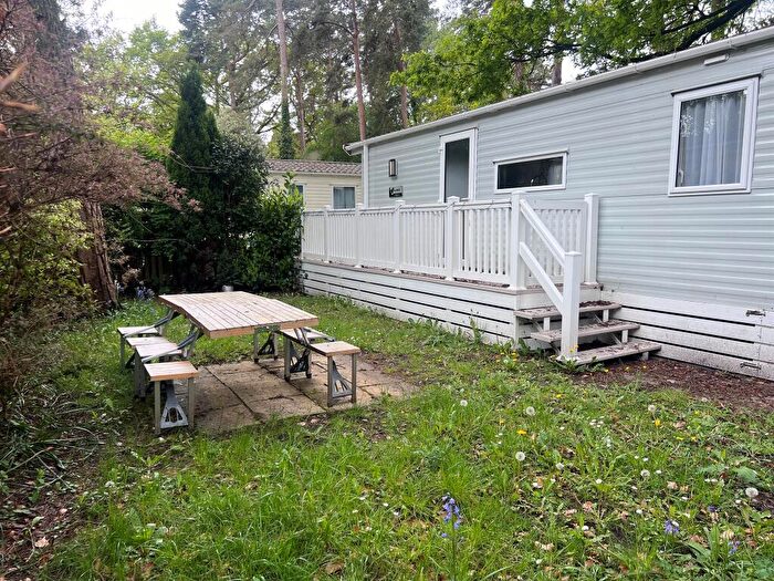 3 Bedroom Park Home For Sale In Sandyballs, Godshill, Fordingbridge, SP6