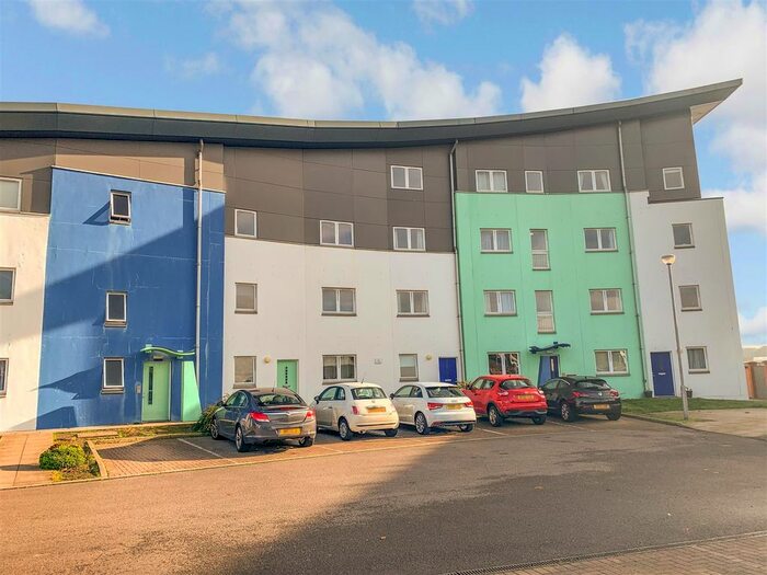2 Bedroom Flat To Rent In The Moorings, Anderson Street, Inverness, IV3