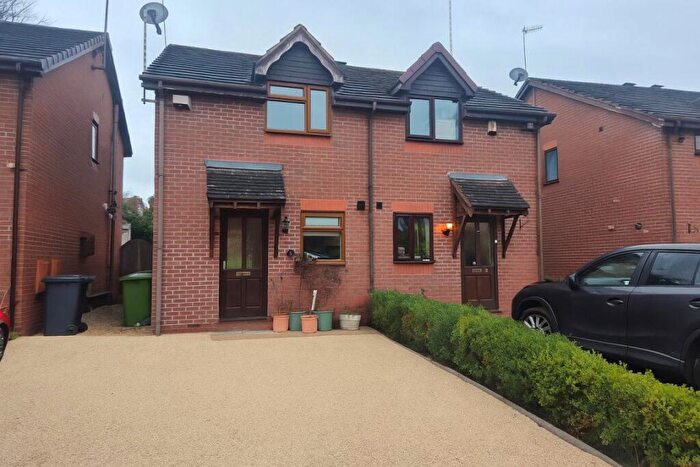 2 Bedroom Terraced House To Rent In Lynwood Drive, Kidderminster, DY10