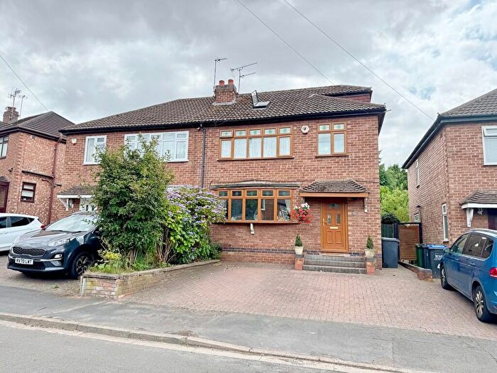 4 Bedroom Semi-Detached House For Sale In Woodland Road, Kenilworth, CV8