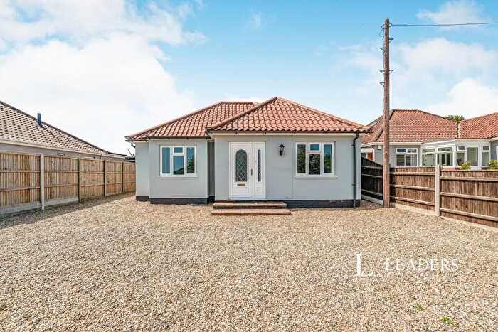 3 Bedroom Bungalow To Rent In Holt Road, Norwich, NR6