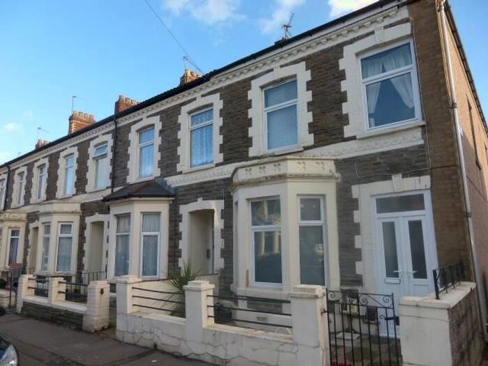 2 Bedroom Flat To Rent In Habershon Street, Splott, Cardiff, CF24