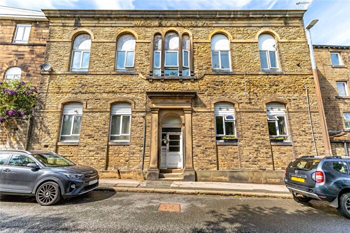2 Bedroom Flat For Sale In Valley View, Woodhead Road, Holmbridge, Holmfirth, HD9