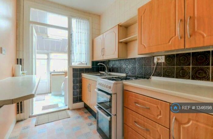 3 Bedroom Terraced House To Rent In New Road, London, E4