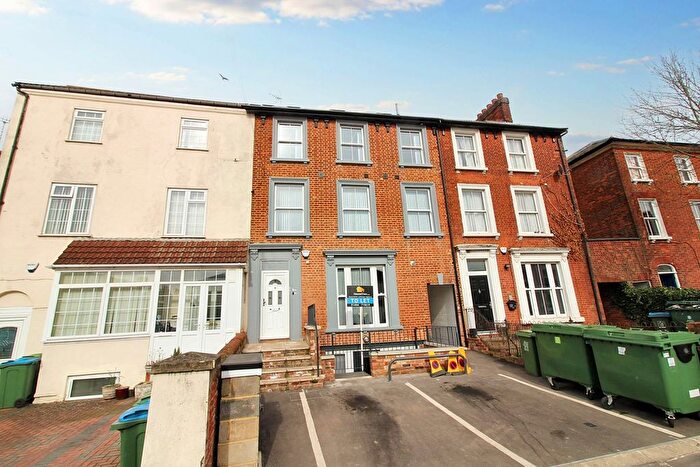 1 Bedroom Flat To Rent In Mayflower House, Bicester Road, HP19