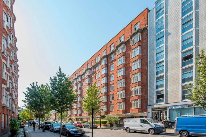 3 Bedroom Flat For Sale In Queensway, Queensway, London, W2
