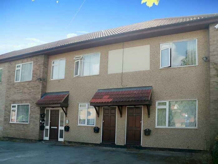 Studio To Rent In High Street, Irthlingborough, Northants, NN9