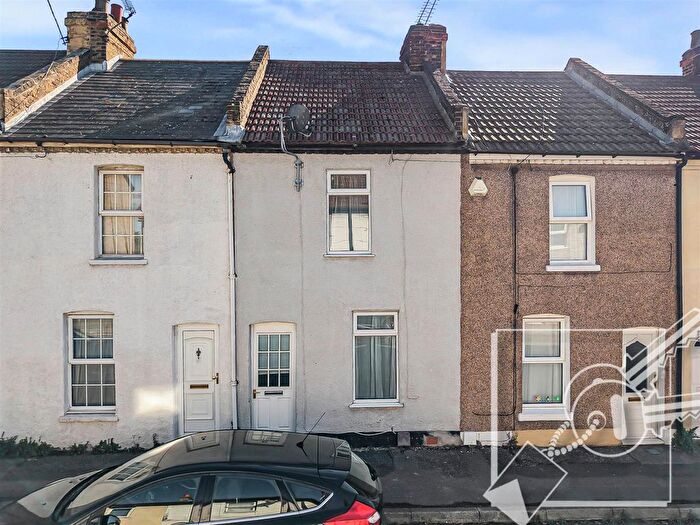 2 Bedroom Terraced House For Sale In Rural Vale, Northfleet, Gravesend, DA11