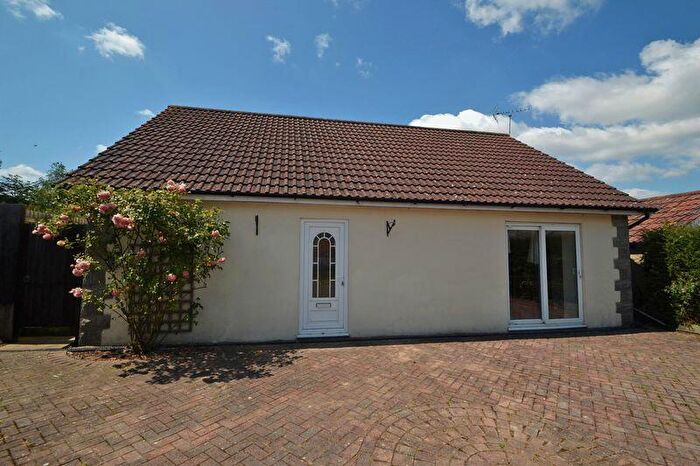 2 Bedroom Coach House To Rent In Langford Lane, Langford, BS40