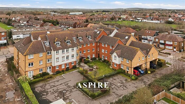 1 Bedroom Flat For Sale In Crammavill Street, Grays, RM16