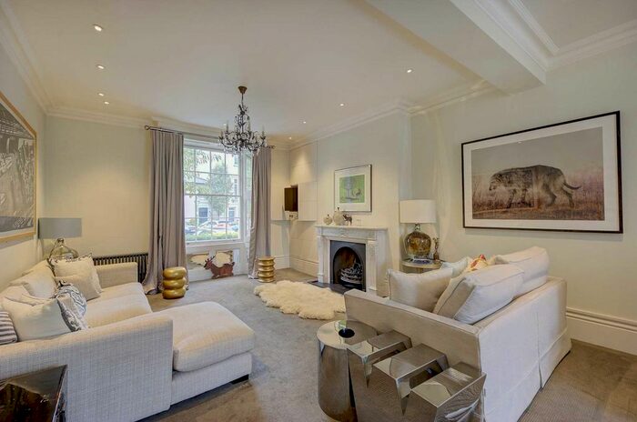 4 Bedroom Property To Rent In Addison Avenue, Holland Park, W11