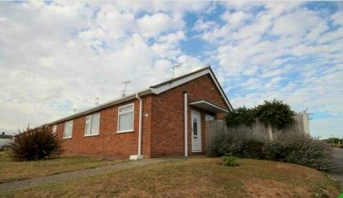 3 Bedroom Bungalow To Rent In Jaywick, Essex, CO15