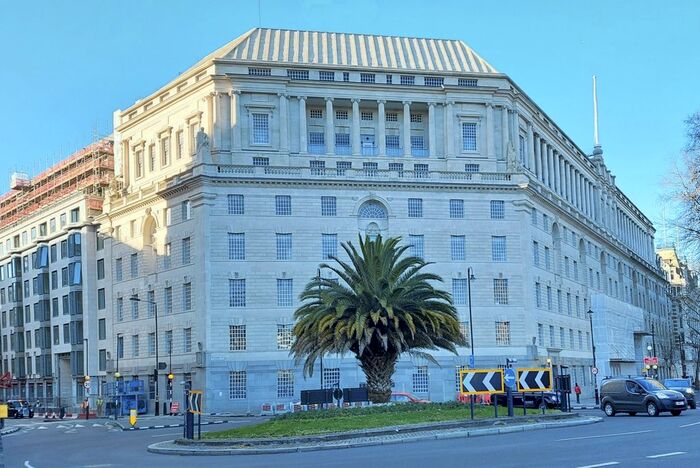 3 Bedroom Flat To Rent In Millbank Residences, Millbank, Westminster, SW1P