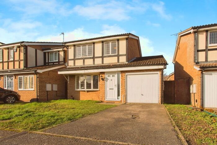 3 Bedroom Detached House For Sale In Froment Way, Milton, Cambridge, Cambridgeshire, CB24