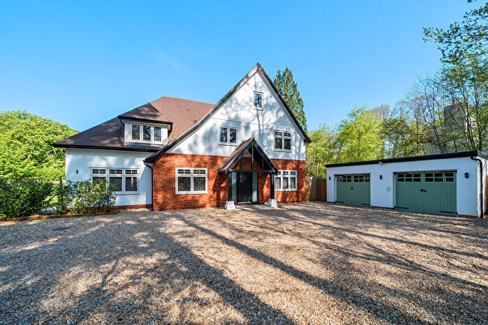 7 Bedroom Detached House For Sale In Frensham Vale, Lower Bourne, Farnham, GU10
